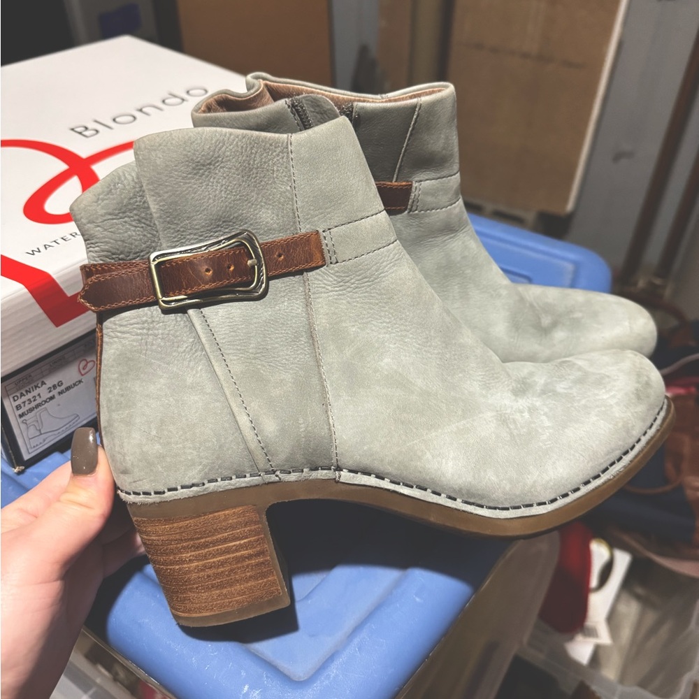 New Dansko Booties, size 8.5